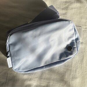 LAST ONE Lululemon Everywhere Belt Bag 1L - Pastel Blue